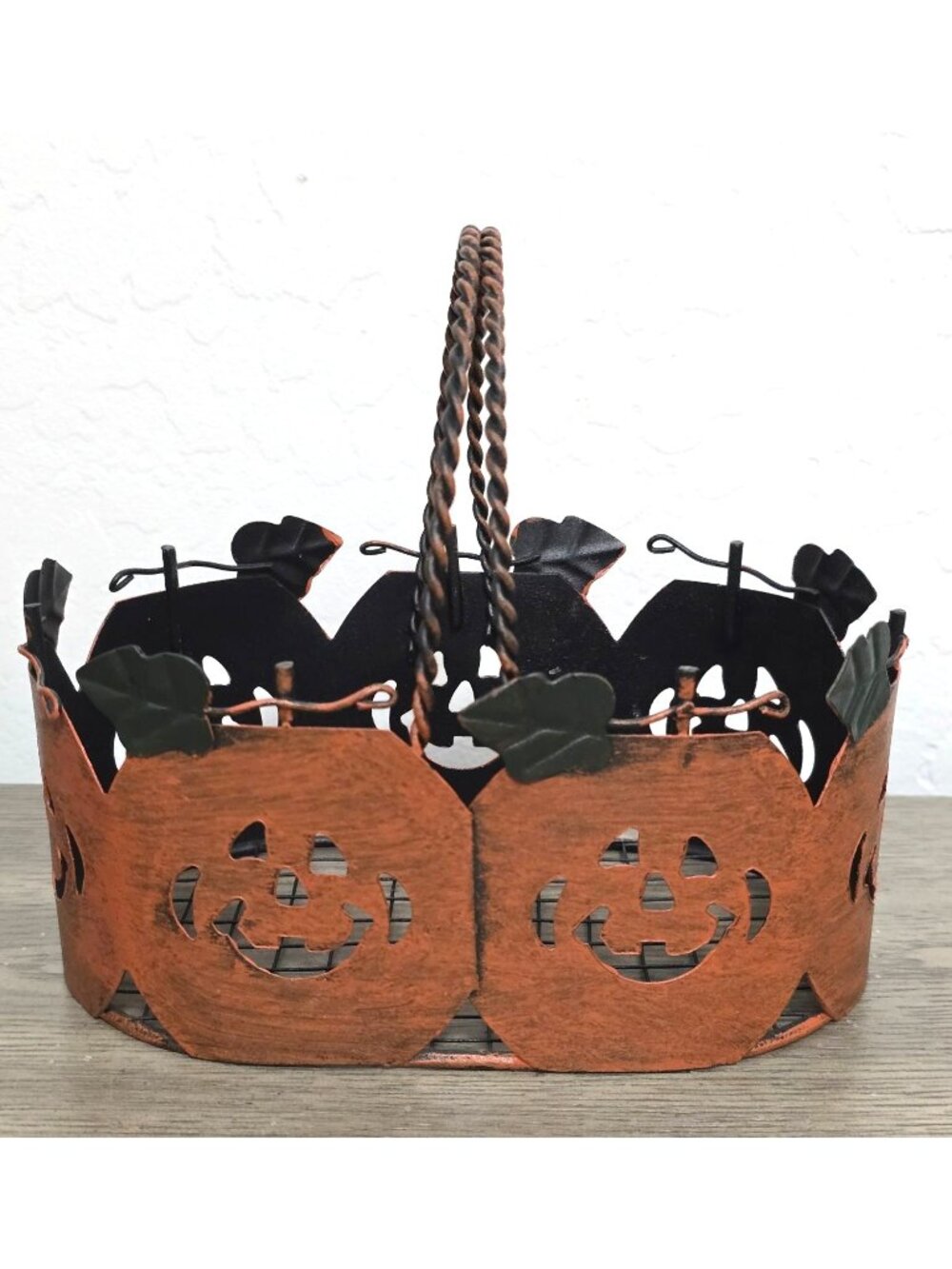 Metal Wire Pumpkin Basket Planter Halloween Candy Twisted Handle